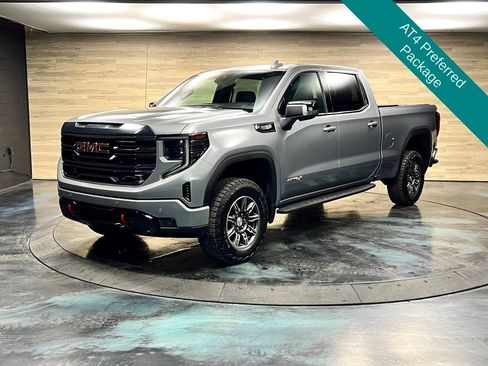 Used 2024 GMC Sierra 1500 AT4 w/ AT4 Premium Package AWD/4WD image 5