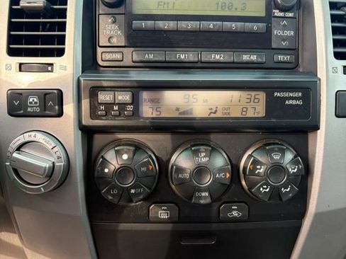 Used 2006 Toyota 4Runner SR5 AWD/4WD image 16