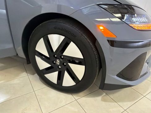 Used 2025 Hyundai Ioniq 6 SE AWD/4WD image 30