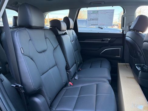 New 2025 Kia Telluride EX image 15