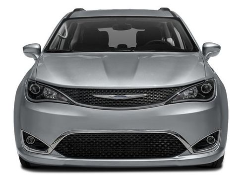 Used 2017 Chrysler Pacifica Limited FWD image 7