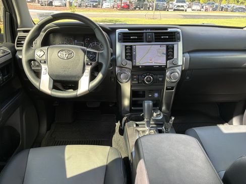 Used 2024 Toyota 4Runner SR5 Premium w/ Moonroof Package AWD/4WD image 16