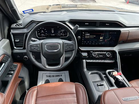 Used 2024 GMC Sierra 3500 Denali Ultimate image 18