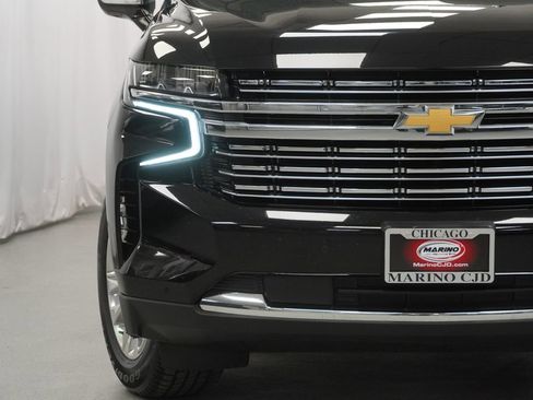 Used 2024 Chevrolet Suburban Premier image 7