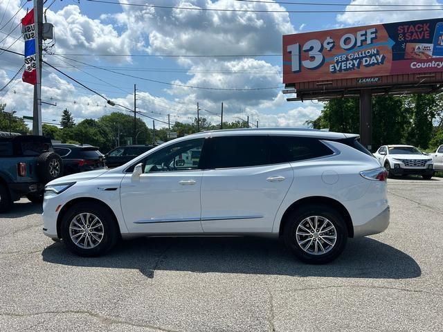 Used 2024 Buick Enclave Premium AWD/4WD image 6