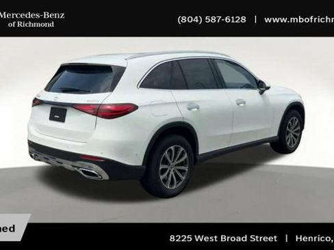 Used 2025 Mercedes-Benz GLC 300 4MATIC image 2