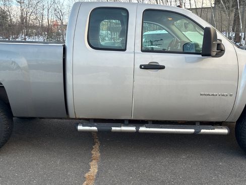 Used 2007 Chevrolet Silverado 2500 W/T w/ Snow Plow Prep Package image 11