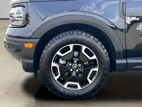 Used 2023 Ford Bronco Sport Outer Banks w/ Tech Package image 38