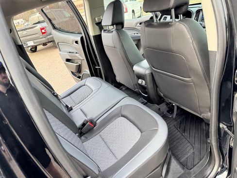 Used 2020 Chevrolet Colorado Z71 w/ Z71 Midnight Edition image 26