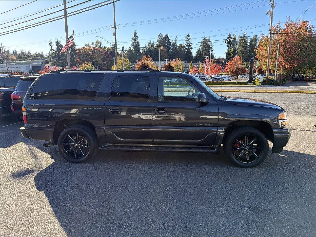 Used 2004 GMC Yukon XL Denali AWD/4WD image 9
