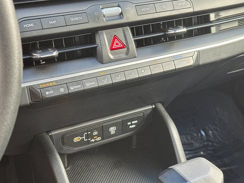 Used 2025 Kia K4 FWD image 19
