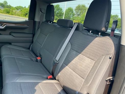 Certified 2024 Chevrolet Silverado 1500 LT AWD/4WD image 18