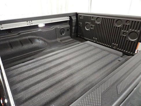 New 2026 Nissan Frontier SV w/ SV Convenience Package AWD/4WD image 12