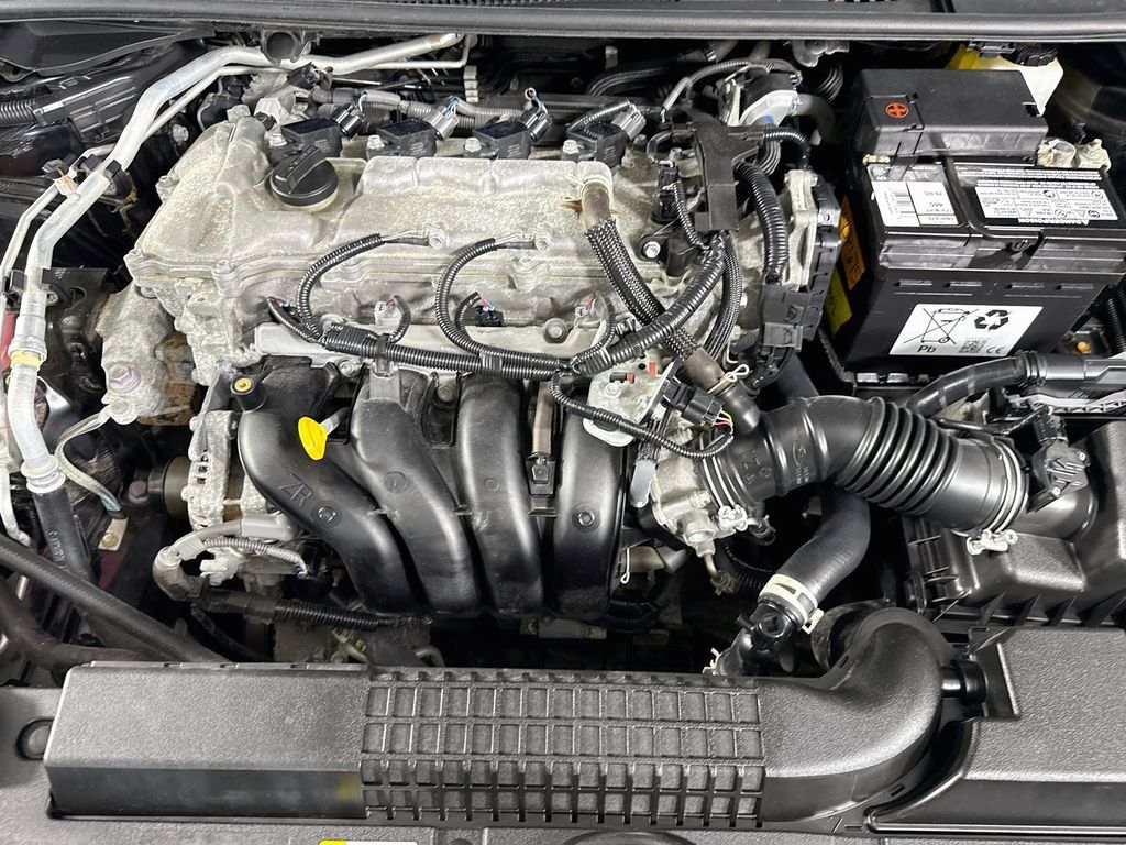 Used 2022 Toyota Corolla LE FWD image 30
