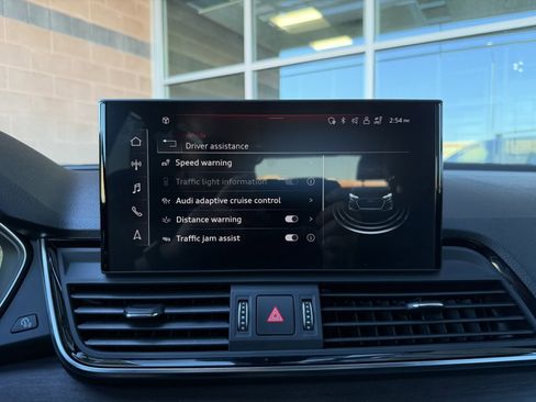 Used 2023 Audi Q5 2.0T Prestige w/ Prestige Package image 25