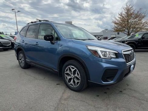 Used 2020 Subaru Forester Premium AWD/4WD image 2