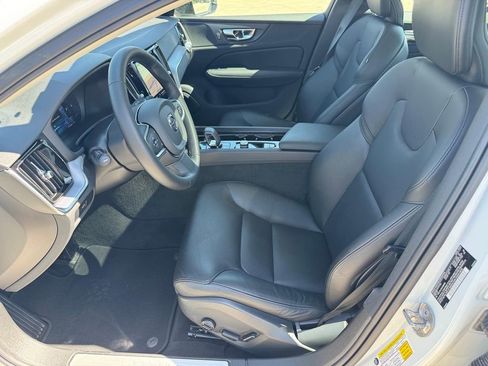 Used 2025 Volvo S60 B5 Core FWD image 7