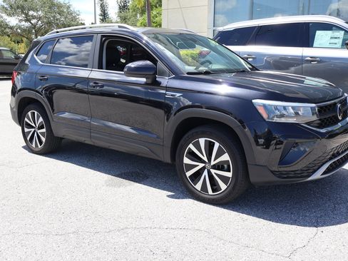 Used 2022 Volkswagen Taos SE w/ IQ.Drive SE Package AWD/4WD image 11