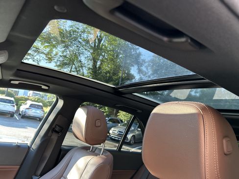 Certified 2025 Mercedes-Benz GLE 450e 4MATIC image 32