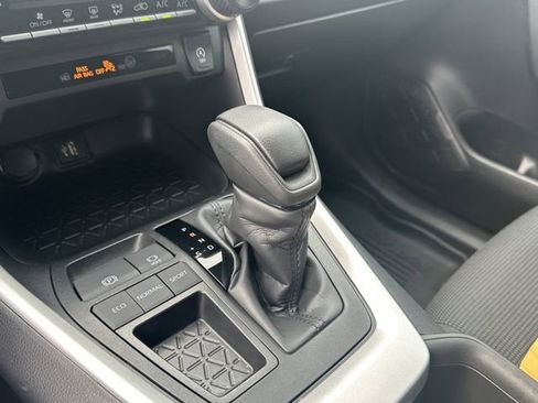 Certified 2024 Toyota RAV4 LE FWD image 16
