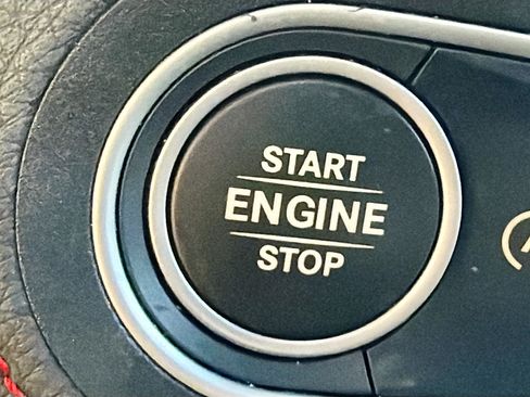 Used 2024 Mercedes-Benz GLE 53 AMG 4MATIC image 34