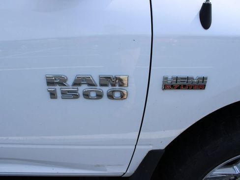 Used 2017 RAM 1500 Express AWD/4WD image 6