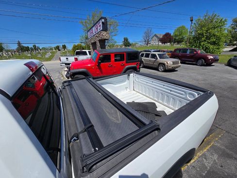 Used 2016 RAM 1500 Rebel w/ Luxury Group AWD/4WD image 28