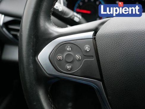 Used 2023 Chevrolet Traverse LT image 23