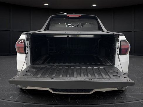 Used 2025 Hyundai Santa Cruz Limited image 8