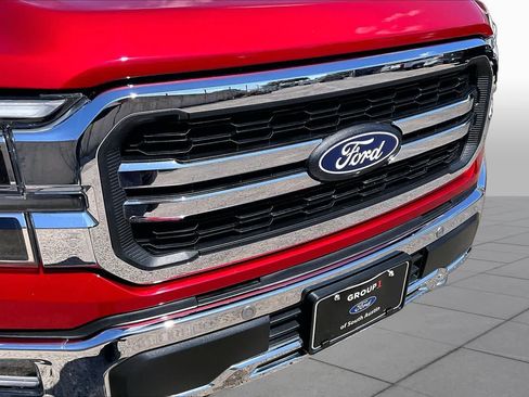 Used 2024 Ford F150 Lariat w/ FX4 Off-Road Package AWD/4WD image 30