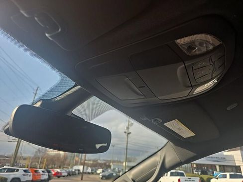 New 2026 Chrysler Pacifica Select FWD image 20
