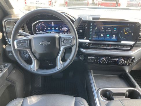 Used 2025 Chevrolet Silverado 2500 LTZ w/ Trail Boss Package AWD/4WD image 18