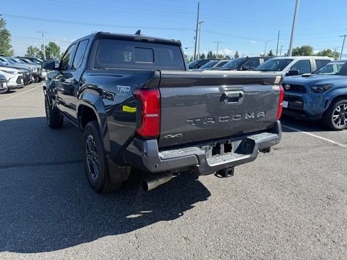Used 2024 Toyota Tacoma TRD Sport w/ TRD Sport Upgrade Package AWD/4WD image 3