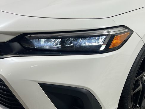 Used 2023 Honda Civic Sport image 12