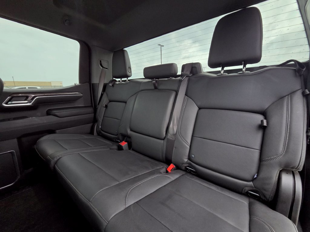 Used 2025 Chevrolet Silverado 1500 LTZ AWD/4WD image 24