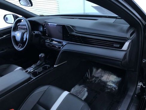 Used 2025 Toyota Camry SE FWD image 22