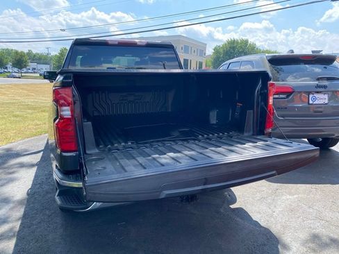 Used 2023 Chevrolet Silverado 1500 LT AWD/4WD image 16