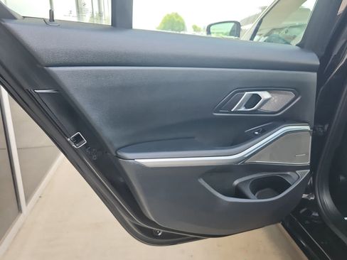 Used 2025 BMW 330i Sedan w/ Convenience Package RWD image 14