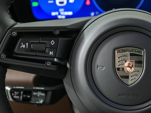 New 2025 Porsche Macan Turbo Electric image 10