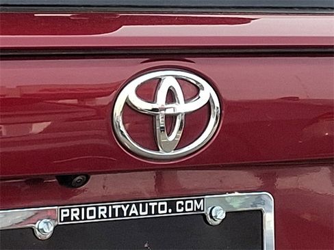 Used 2024 Toyota RAV4 LE image 29