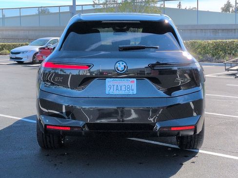 Used 2025 BMW iX M60 image 9