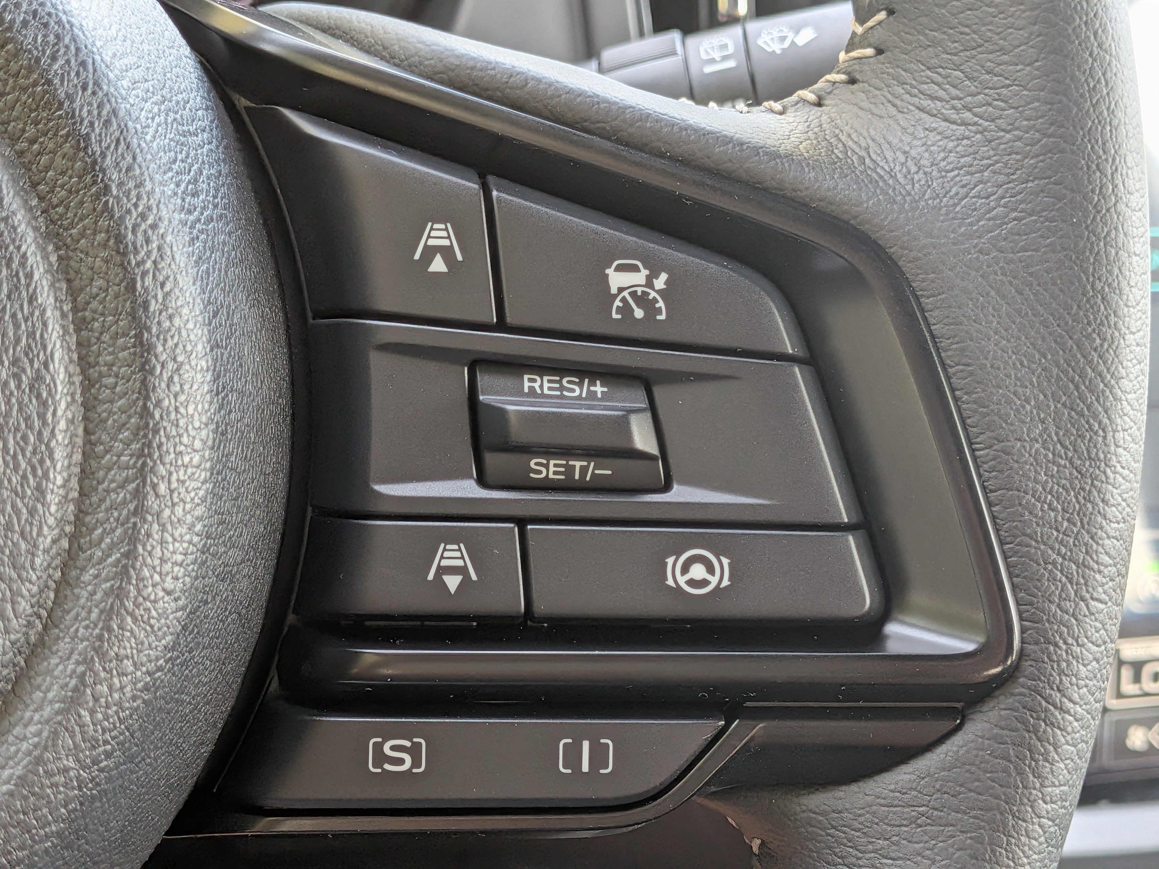 Used 2026 Subaru Forester Premium AWD/4WD image 30