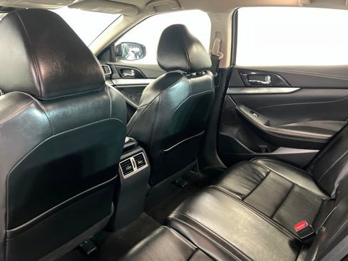 Used 2023 Nissan Maxima SV w/ Floor Mat Group image 19
