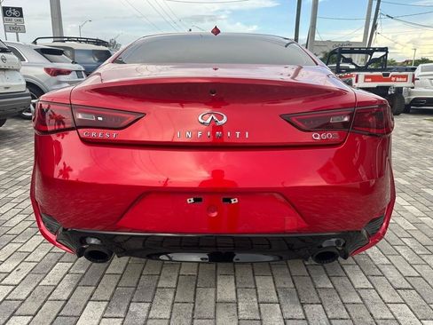 Used 2017 INFINITI Q60 Red Sport 400 RWD image 7