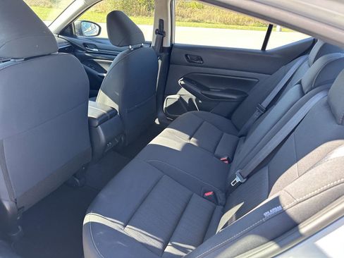 Used 2024 Nissan Altima 2.5 SV image 16