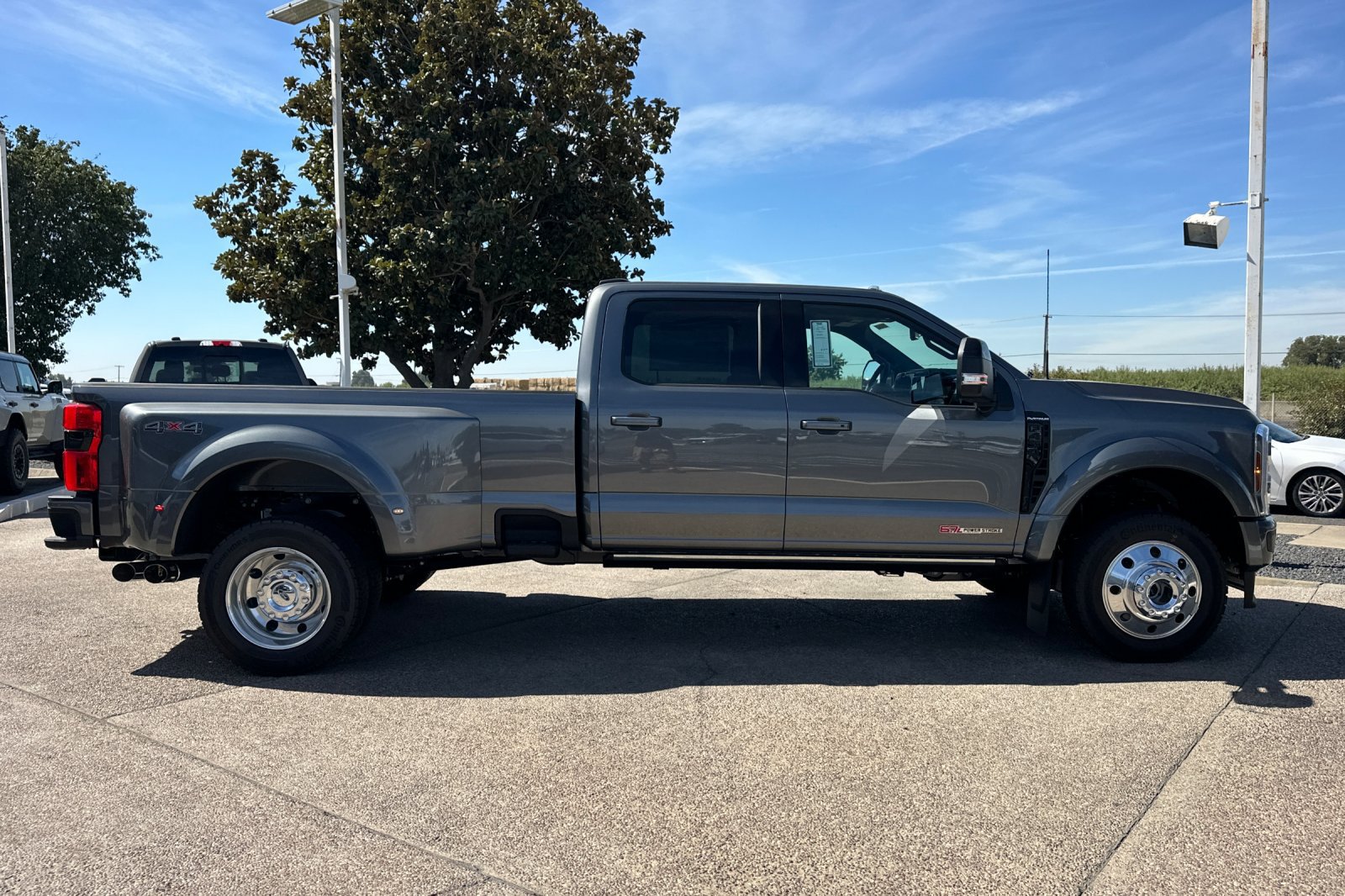 New 2026 Ford F450 Platinum AWD/4WD image 3
