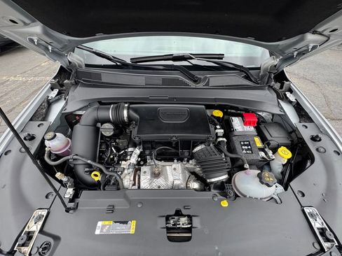 Used 2025 Jeep Compass Limited AWD/4WD image 12