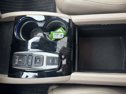 Used 2017 Honda Pilot Elite image 24