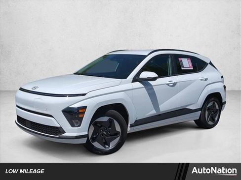 Certified 2024 Hyundai Kona SEL FWD image 1
