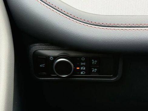 New 2026 Ford Explorer Active image 24